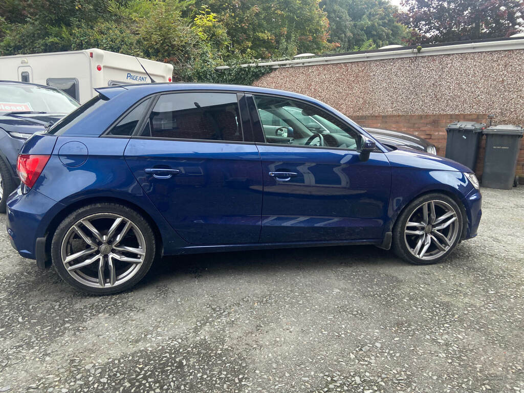 Audi A1 1.6 Tdi Sport RIG5031 Blue #2