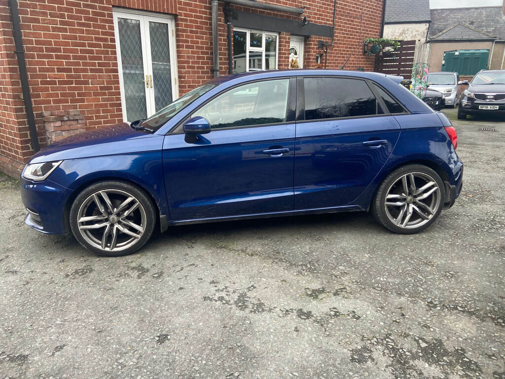 Audi A1 1.6 Tdi Sport Blue