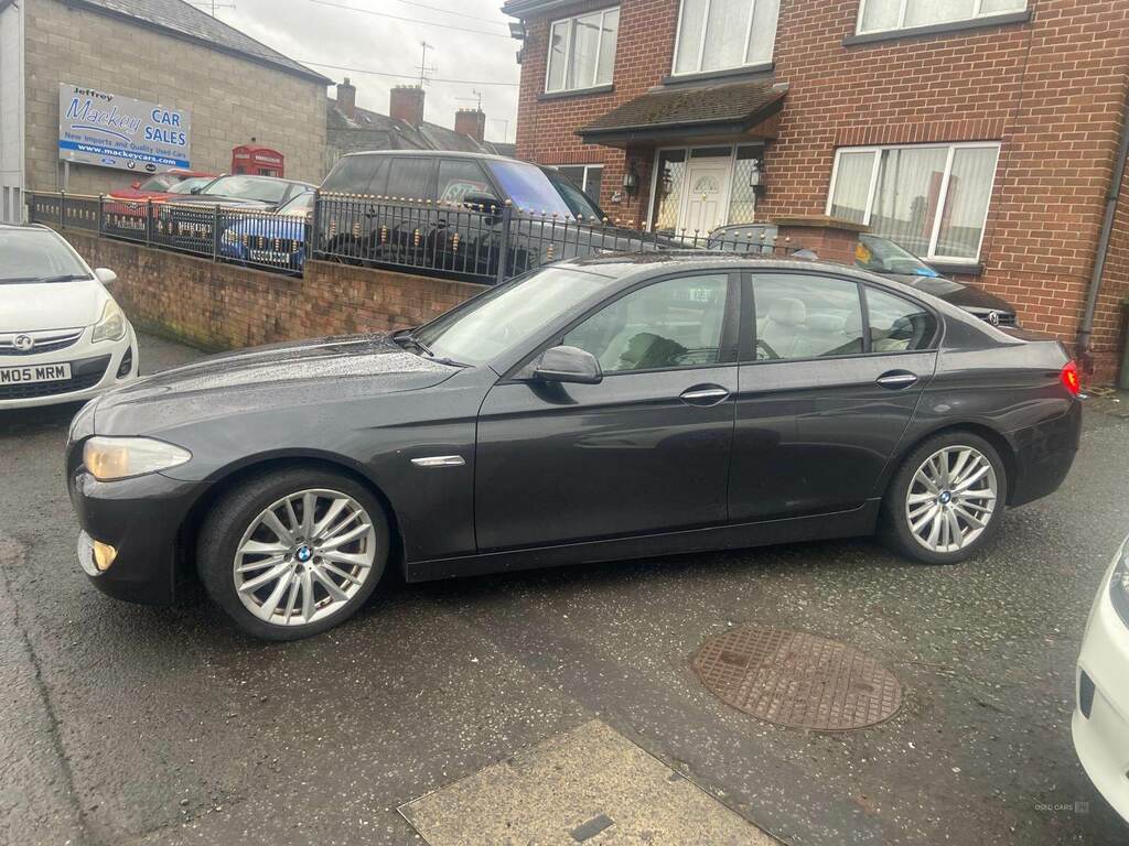 BMW 5 Series 530D Se Step DFZ6008 Grey #3