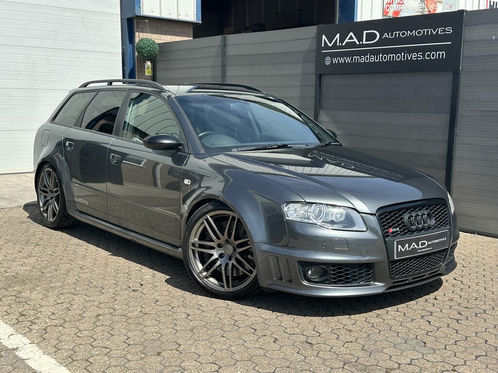 Audi RS4  