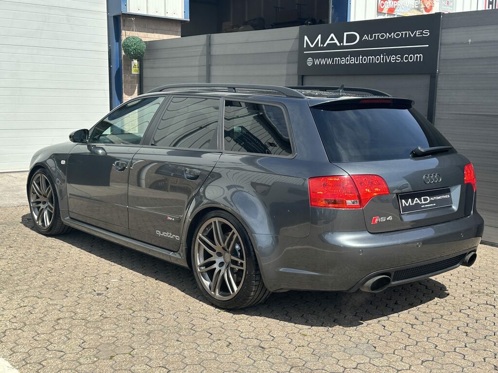 Audi RS4 #6