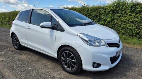 Toyota Yaris Vvt-i Edition White