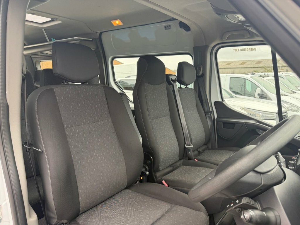Vauxhall Movano 2.3L Null CF19CWL White #6