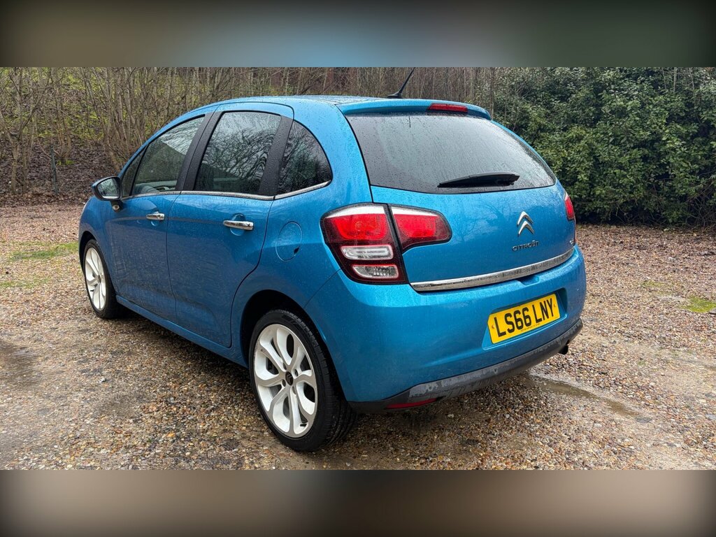 Citroen C3 1.2 Puretech Platinum Euro 6 LS66LNY Blue #4