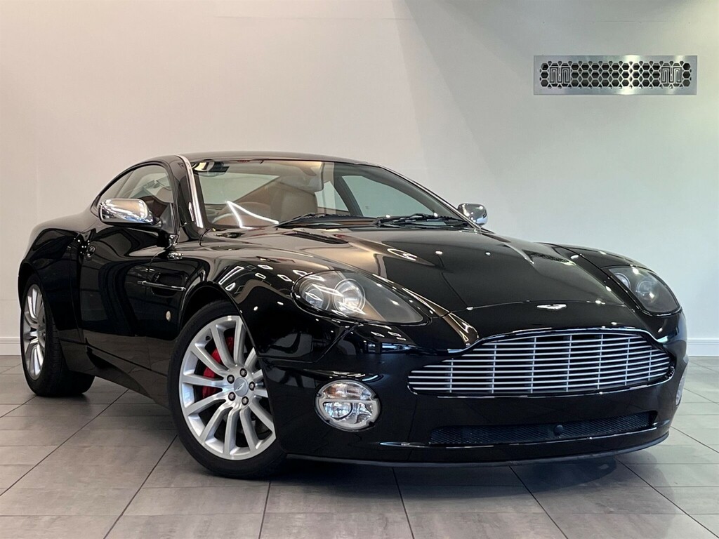 Aston Martin Vanquish 5.9 Coupe 396 Gkm, 460 Bhp Black