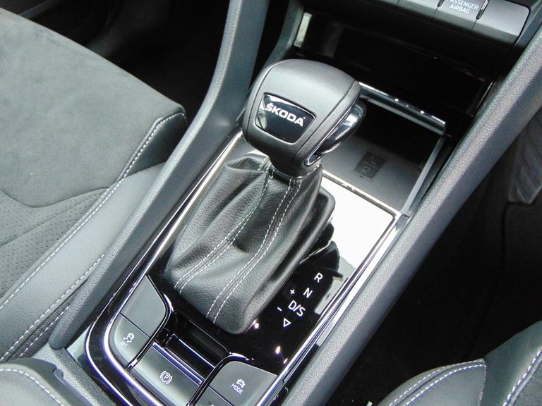 Skoda Kodiaq 1.5 Tsi Sport Line Dsg 7 Seat Silver #6