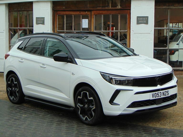 Vauxhall Grandland 1.2 Turbo Ultimate White
