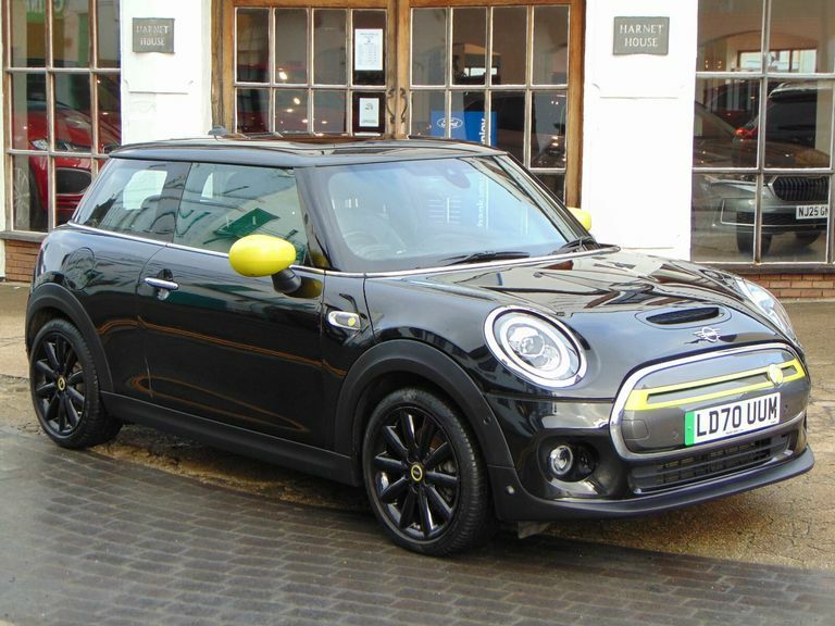 Mini Hatch 135Kw Cooper S Level 3 33Kwh Black