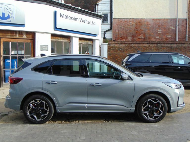 Ford Kuga 2.5 Phev St-line X Cvt BC24OYL Silver #2
