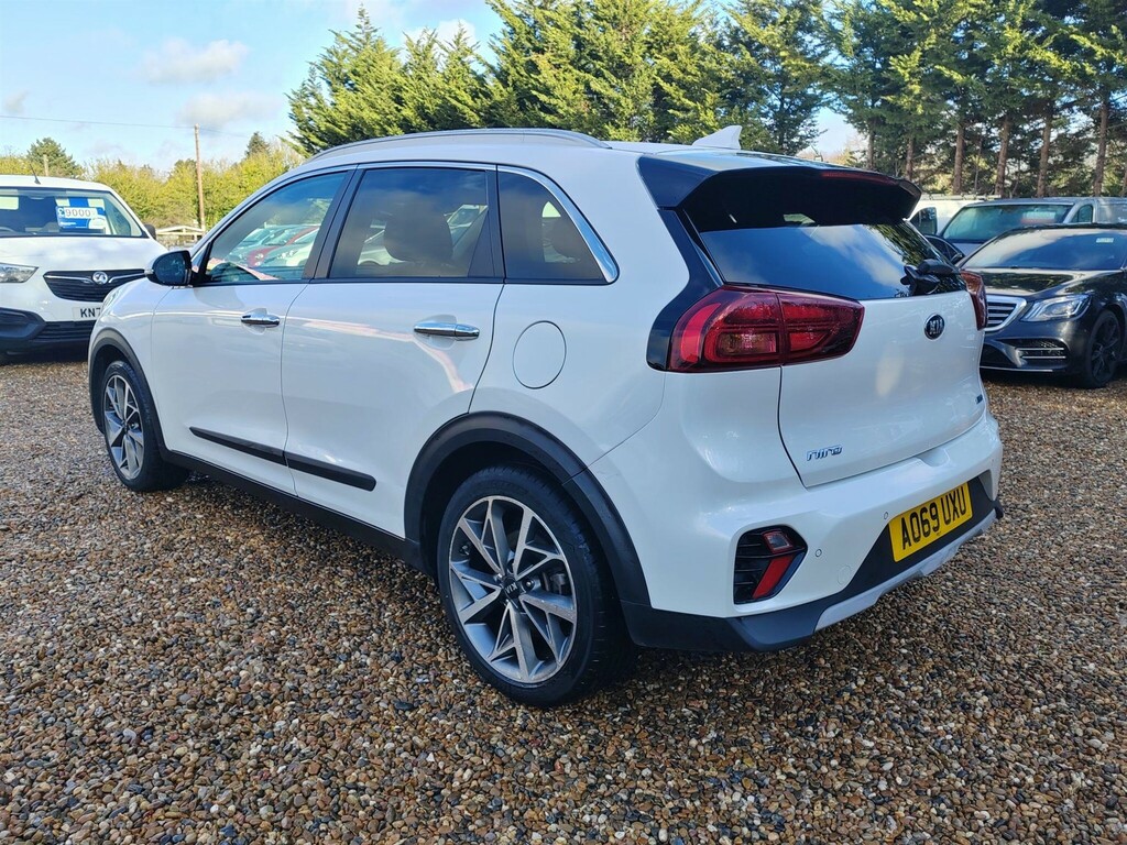 Kia Niro 1.6 Gdi 3 Dct Euro 6 Ss AO69UXU White #3