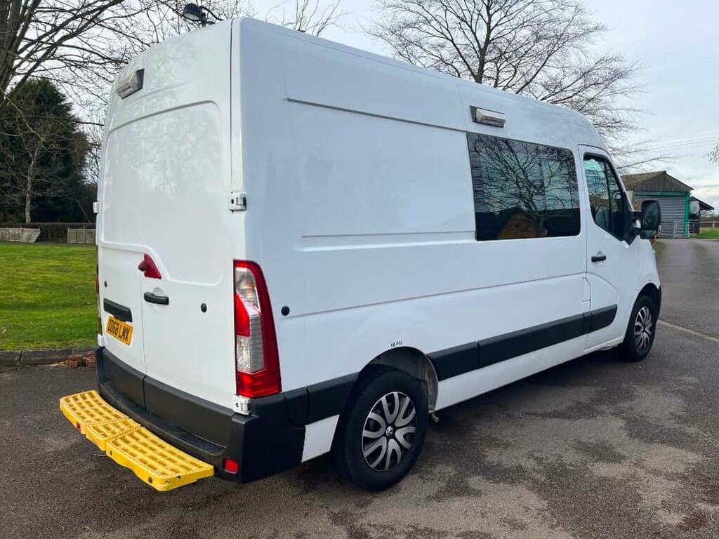 Vauxhall Movano Diesel BD68LMX White #3