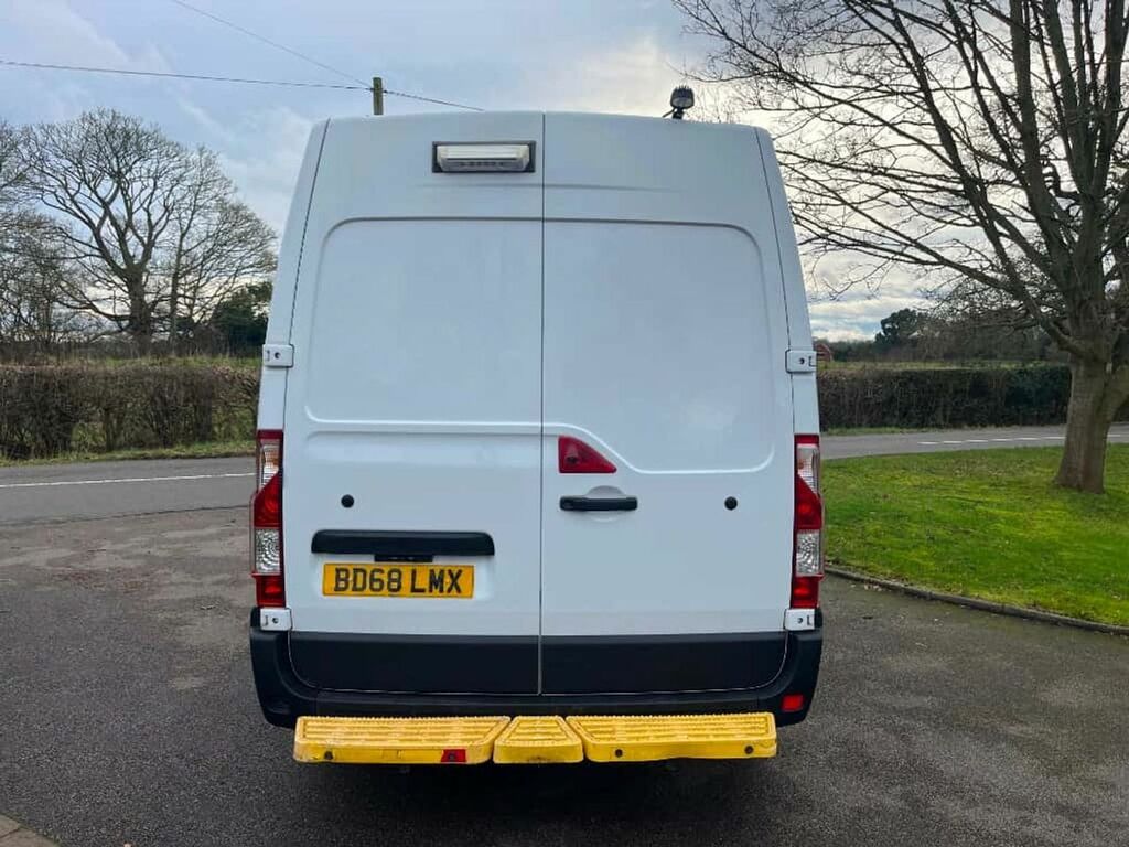 Vauxhall Movano Diesel BD68LMX White #5