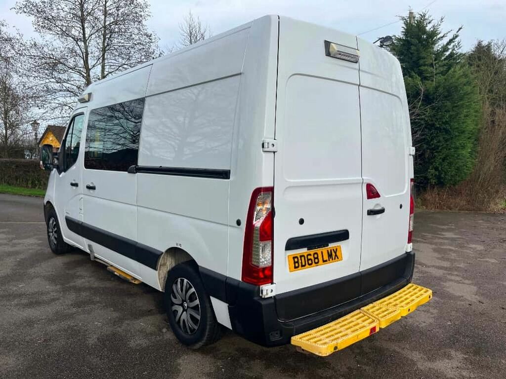 Vauxhall Movano Diesel BD68LMX White #4