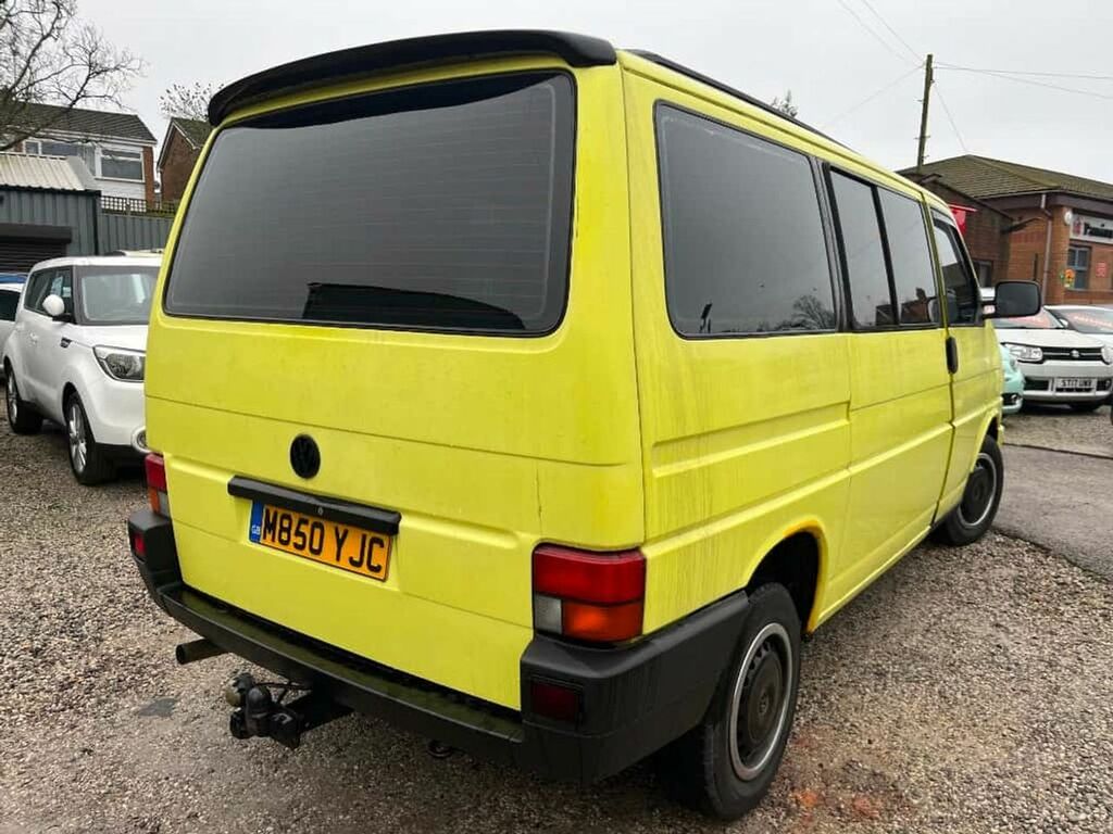 Volkswagen Caravelle Mpv Blue #2