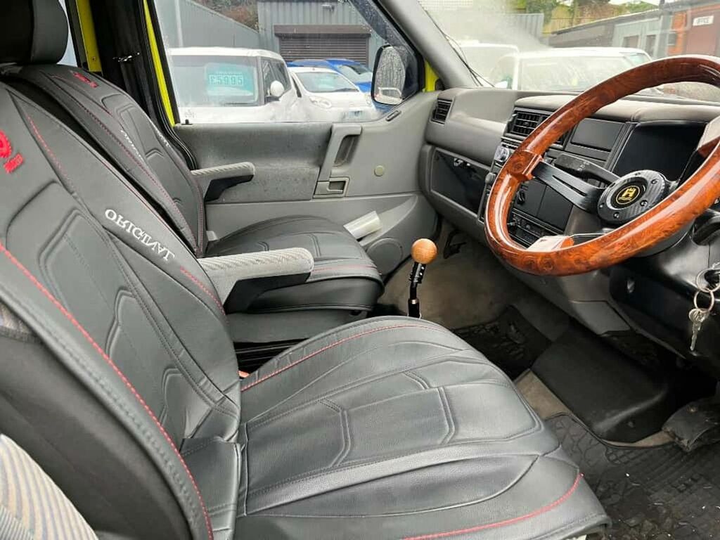 Volkswagen Caravelle Mpv Blue #8