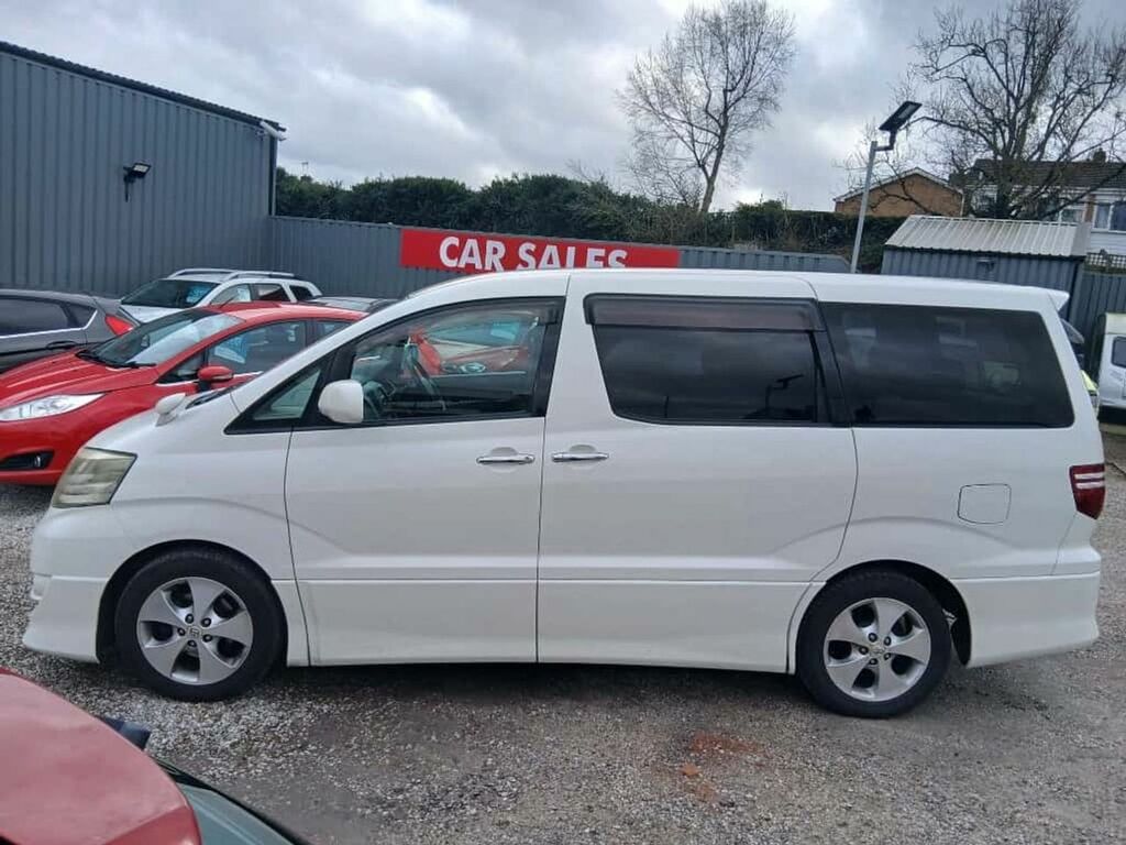Toyota Alphard Mpv White