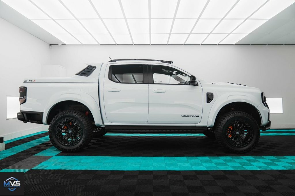 Ford Ranger 2.0 Predator Extra Wide Arch Edition 210Bhp White #3
