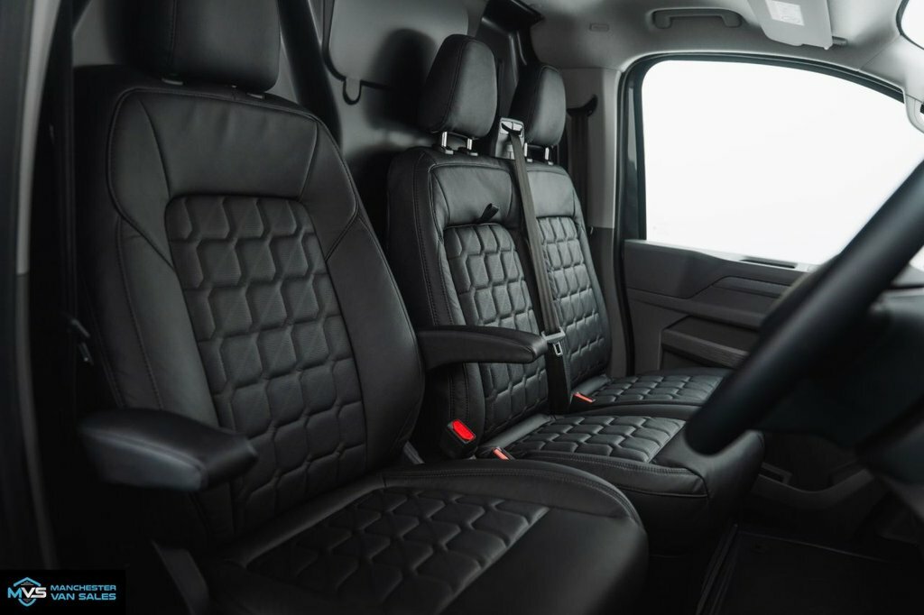 Volkswagen Transporter Mpv T30BLK Black #4