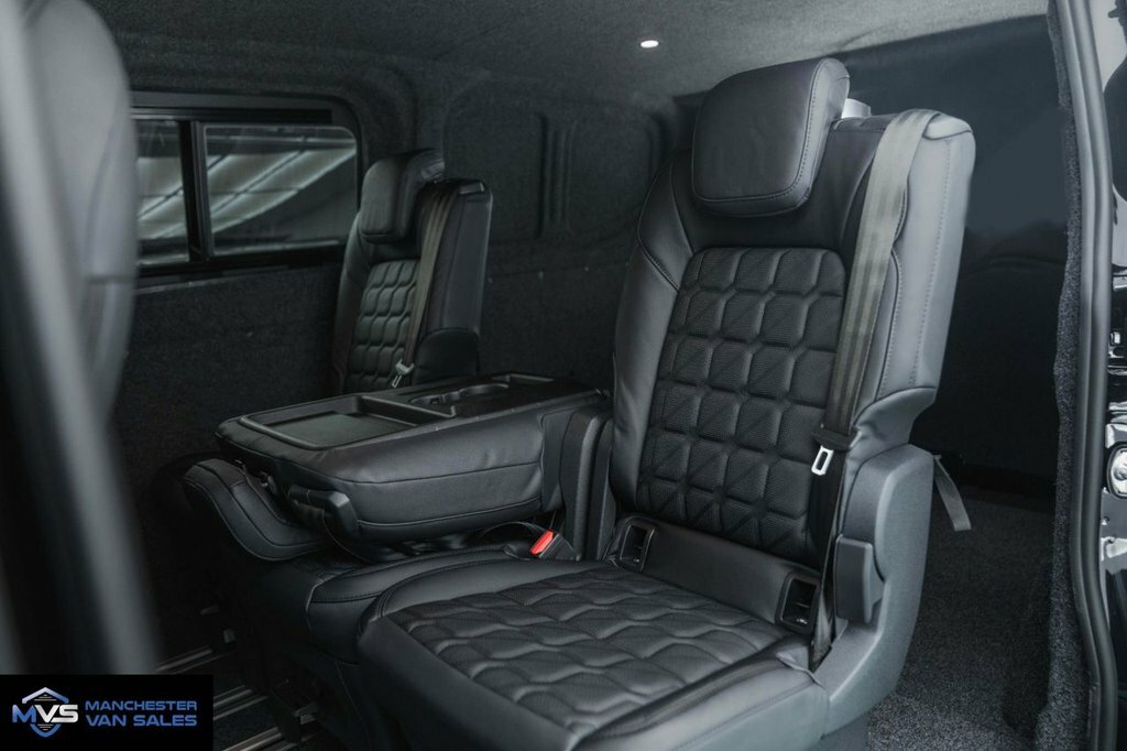 Volkswagen Transporter Combi T25BLCK Black #6
