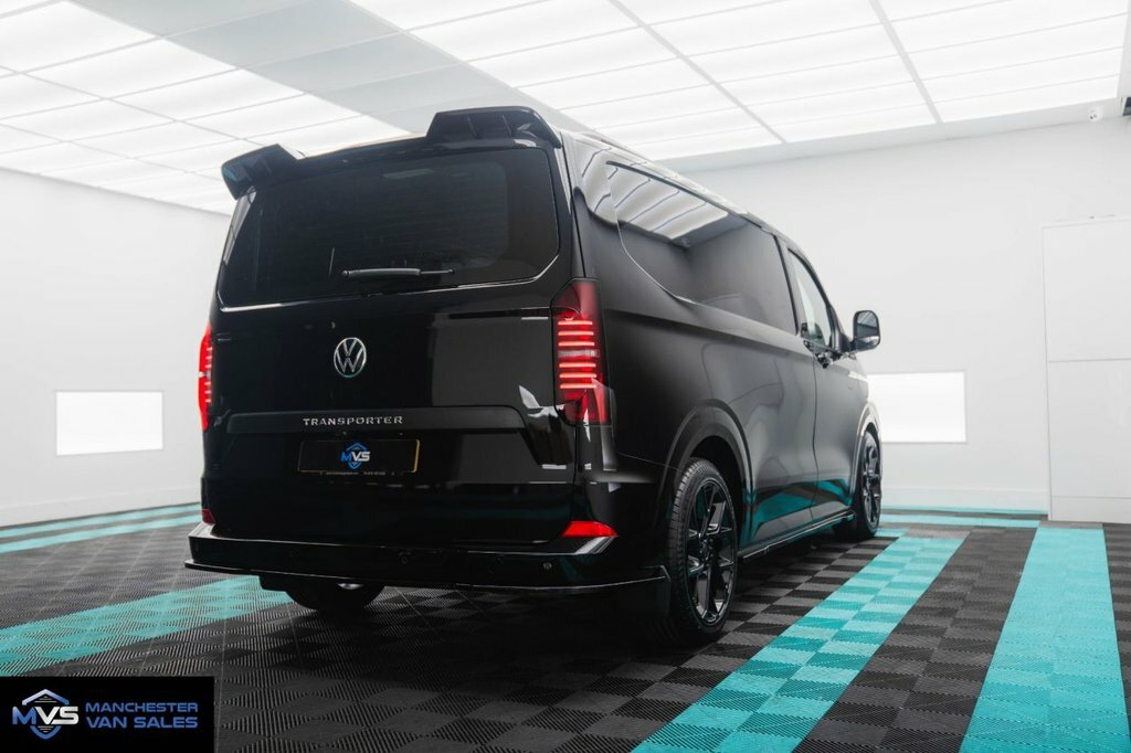 Volkswagen Transporter Mpv SWB170 Black #4