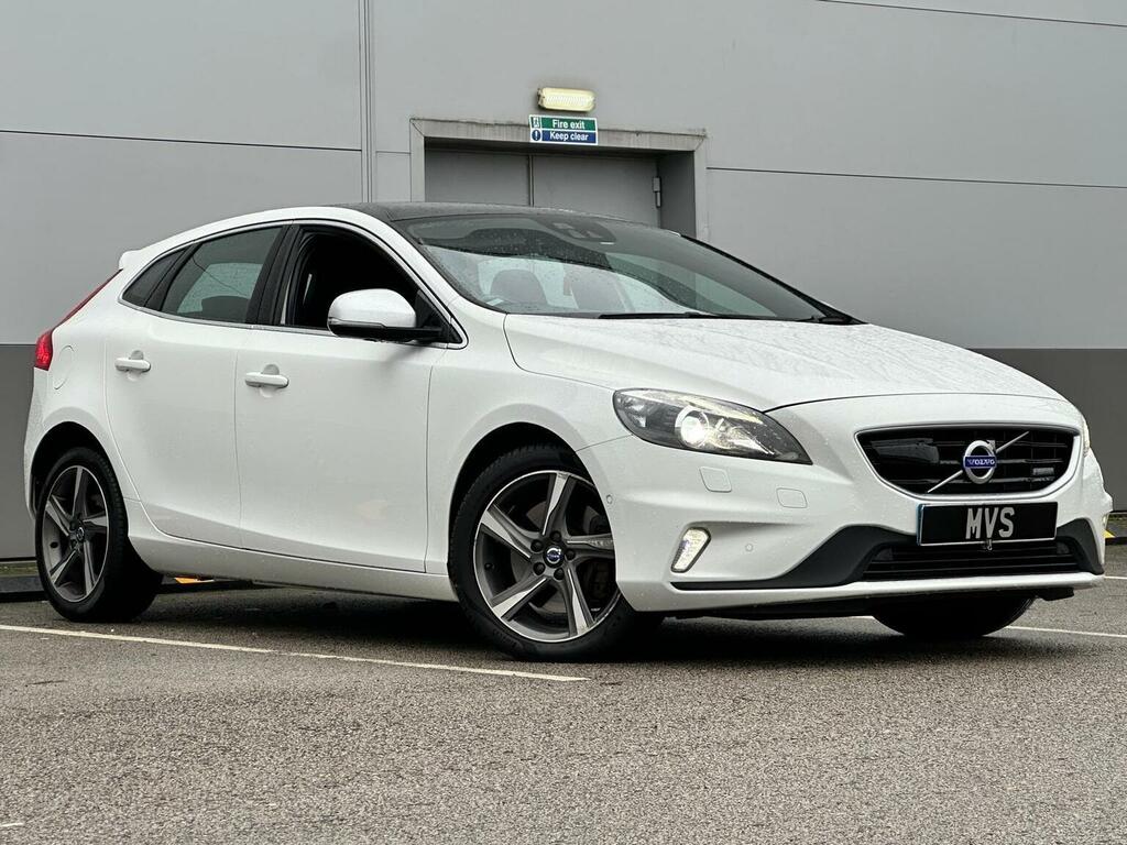 Volvo V40 Hatchback 2.0 D3 R-design Lux Nav Geartronic Euro KU15ZWC White #3