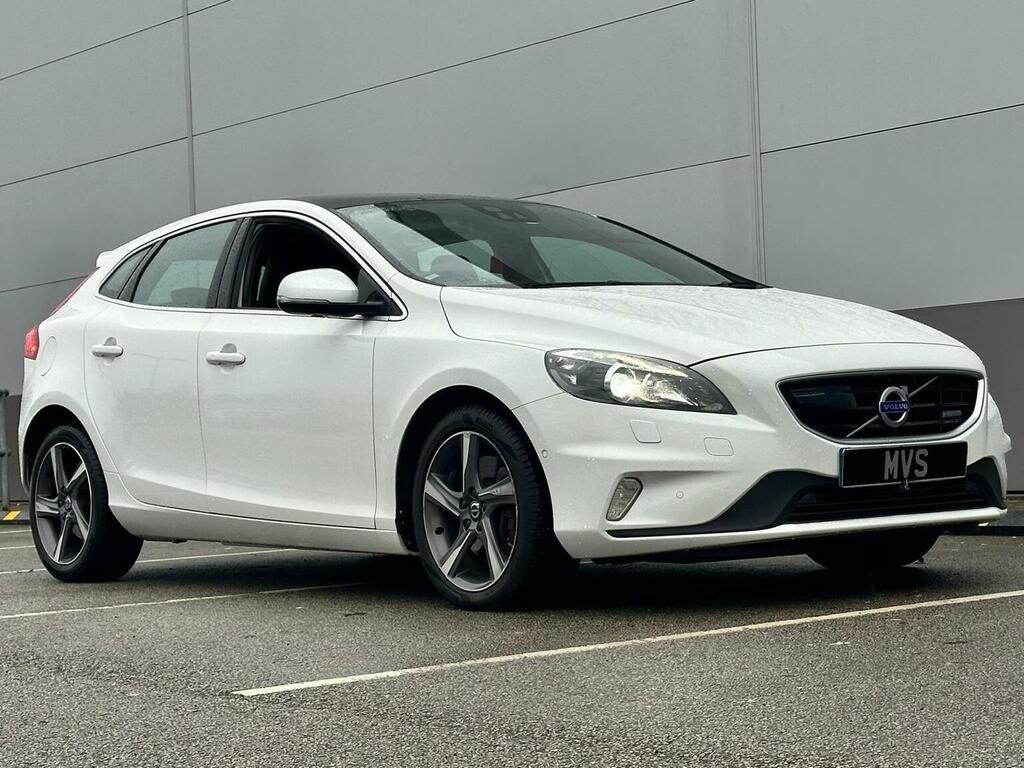 Volvo V40 Hatchback 2.0 D3 R-design Lux Nav Geartronic Euro KU15ZWC White #6