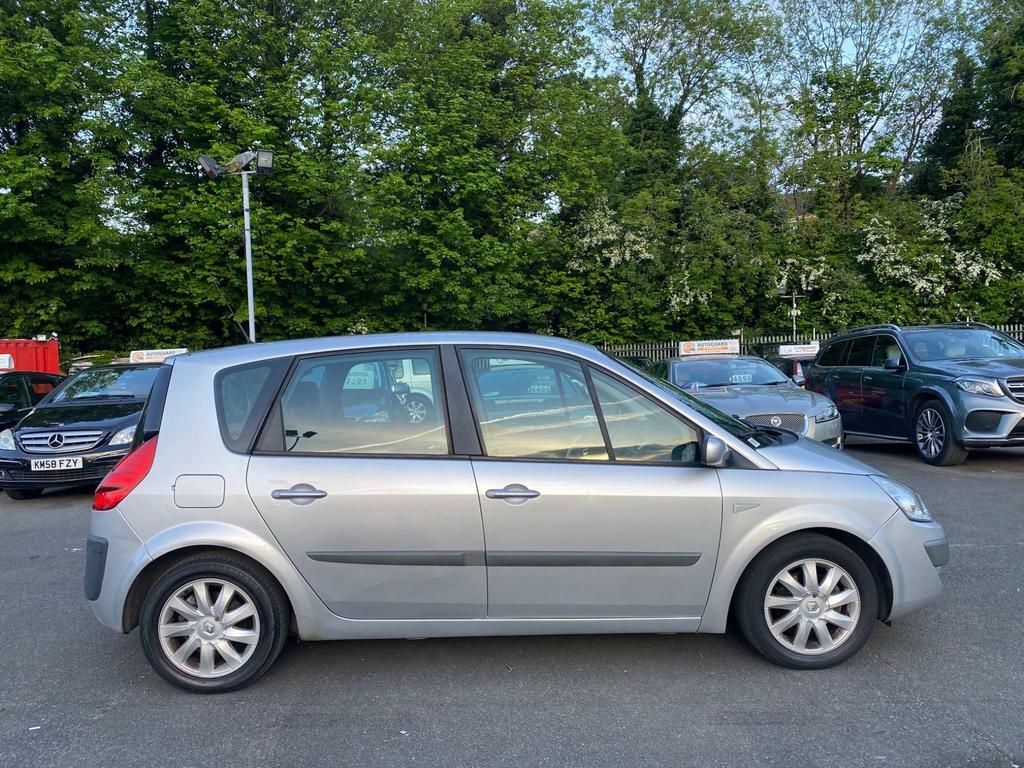 Renault Scenic 1.6 Vvt Dynamique Silver #6