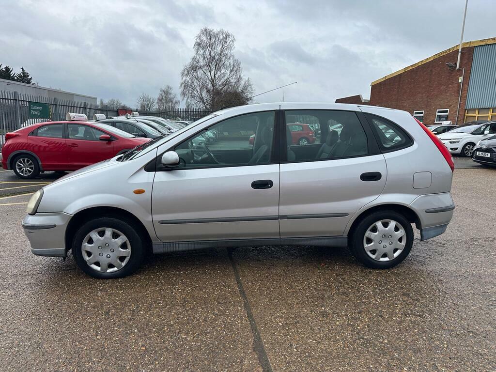 Nissan Almera Tino 1.8 S Silver #6