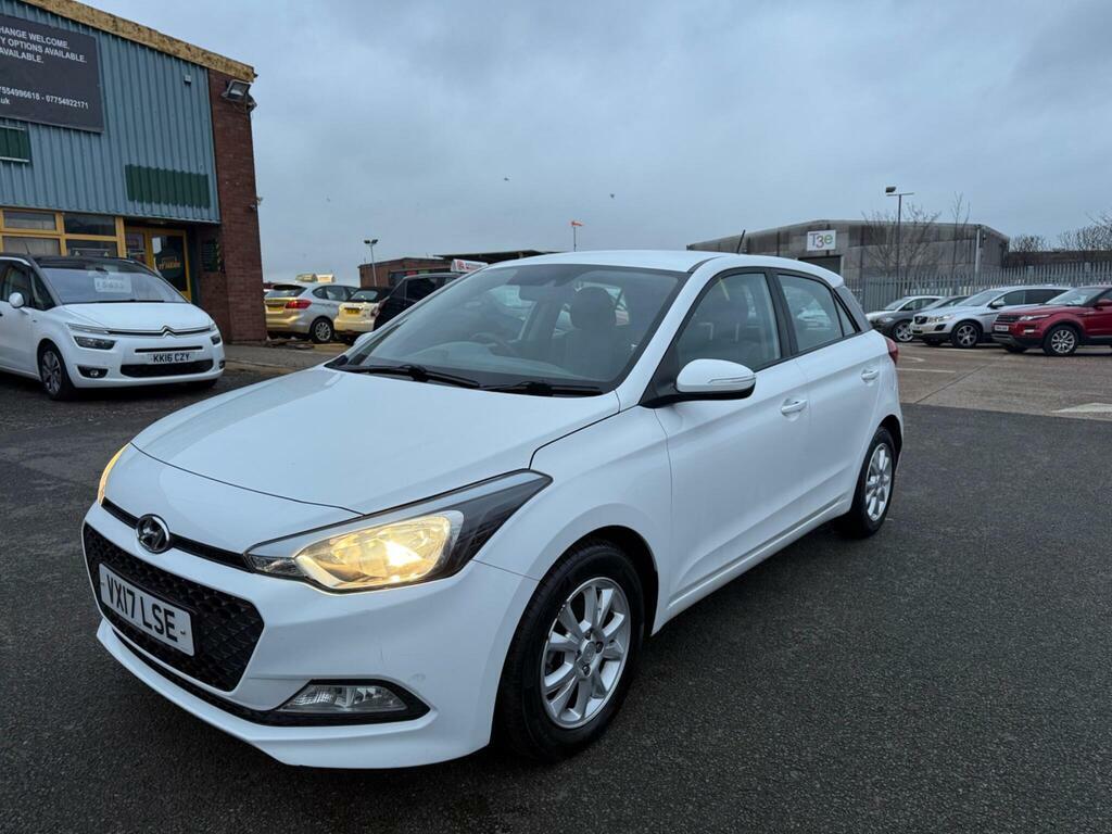 Hyundai I20 1.2 Se Euro 6 VX17LSE White #2
