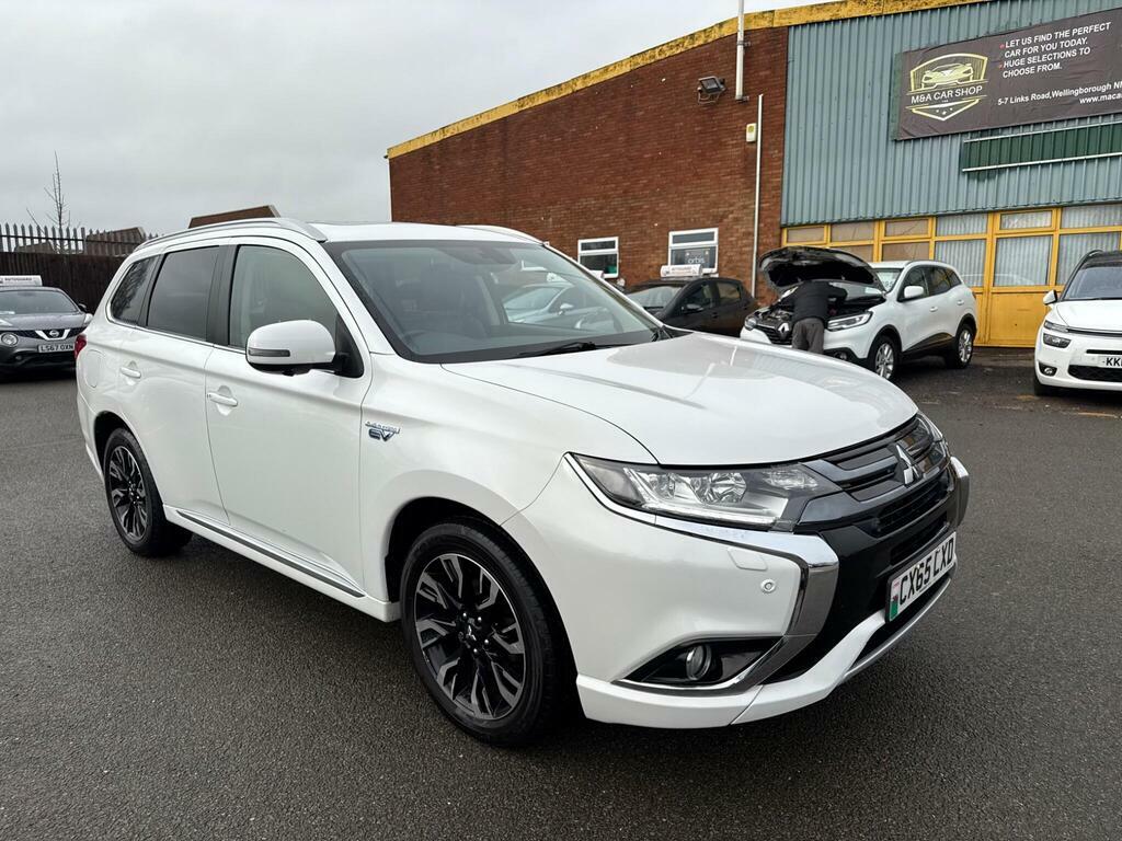 Mitsubishi Outlander 2.0H 12Kwh Gx4hs Cvt 4Wd Euro 6 S S White