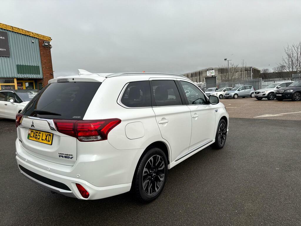 Mitsubishi Outlander 2.0H 12Kwh Gx4hs Cvt 4Wd Euro 6 S S CX65LXD White #4