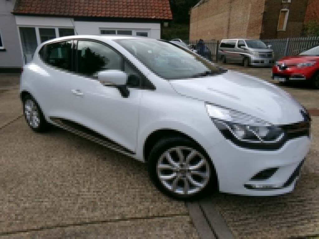 Renault Clio Hatchback 1.2 Dynamique Nav 1.2 16V 75 2018 AY67UGM White #2