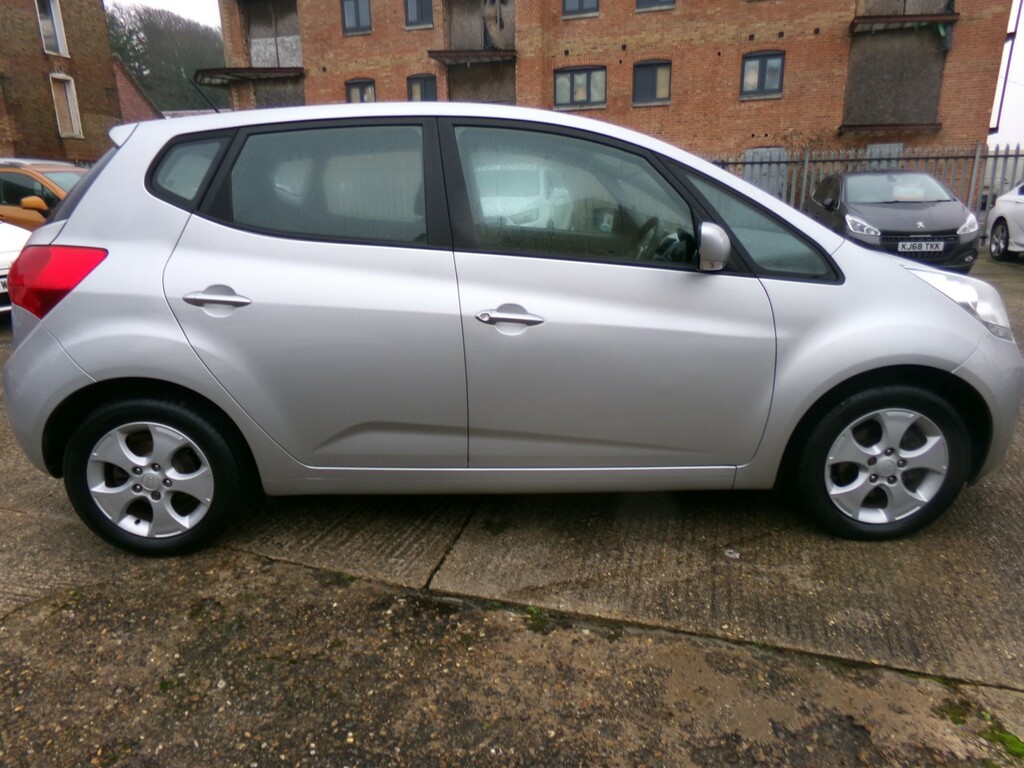 Kia Venga Mpv 1.6 2 2013 Silver #3