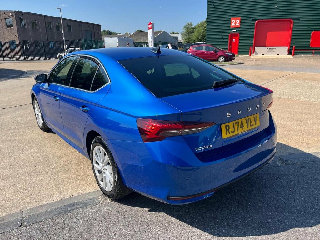 Skoda Octavia Hatchback 2.0 Tdi First Edition Dsg Euro 6 Ss 5 Blue #4