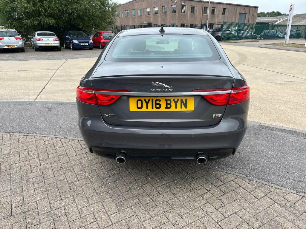 Jaguar XF Saloon 3.0D V6 S Euro 6 Ss 201616 Grey #5