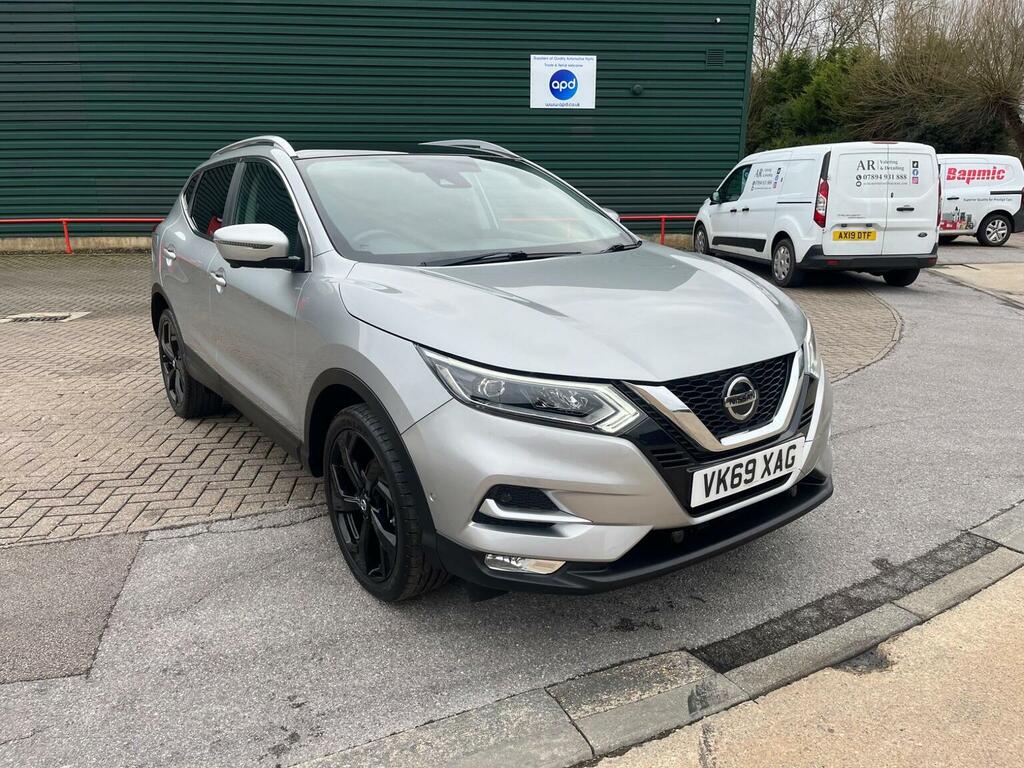 Nissan Qashqai Suv 1.3 Dig-t Tekna Dct Euro 6 Ss 201 Silver