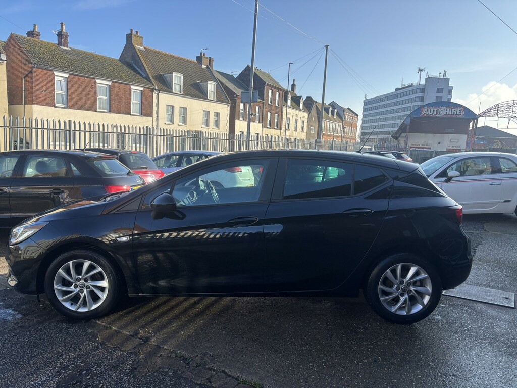 Vauxhall Astra Hatchback 1.5 Turbo D Se 2020 Black #5