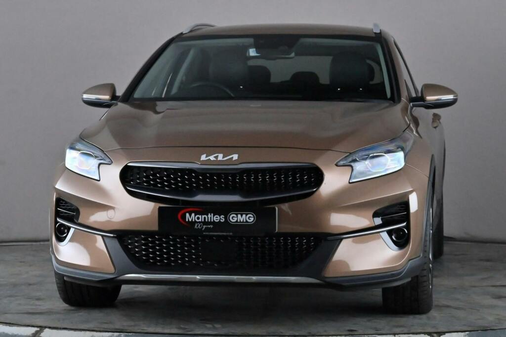 Kia Xceed 1.5 T Gdi 3 Suv Ss BJ22HCO Brown #3