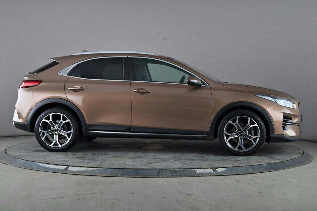 Kia Xceed 1.5 T Gdi 3 Suv Ss BJ22HCO Brown #4