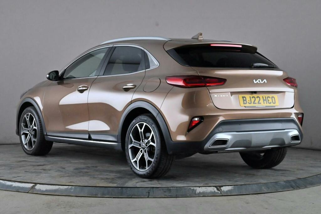 Kia Xceed 1.5 T Gdi 3 Suv Ss BJ22HCO Brown #5