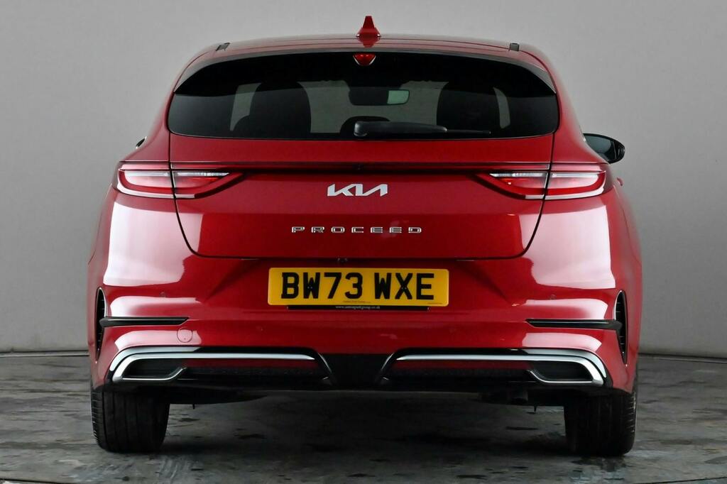 Kia Proceed 1.5 T Gdi Gt Line Shooting Brake Red #6