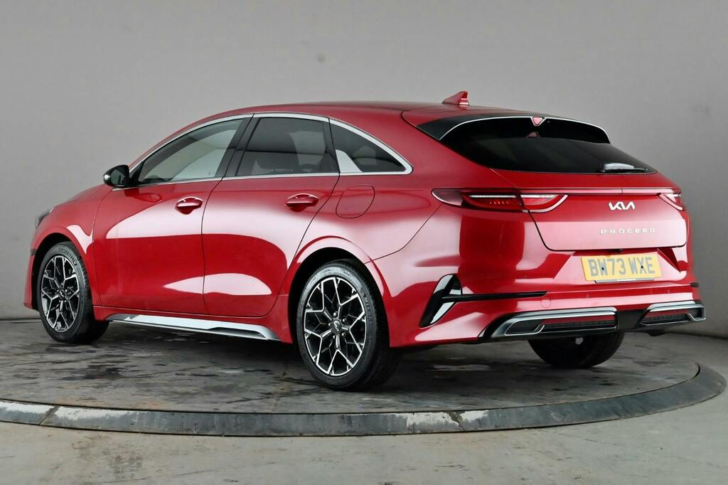Kia Proceed 1.5 T Gdi Gt Line Shooting Brake Red #5