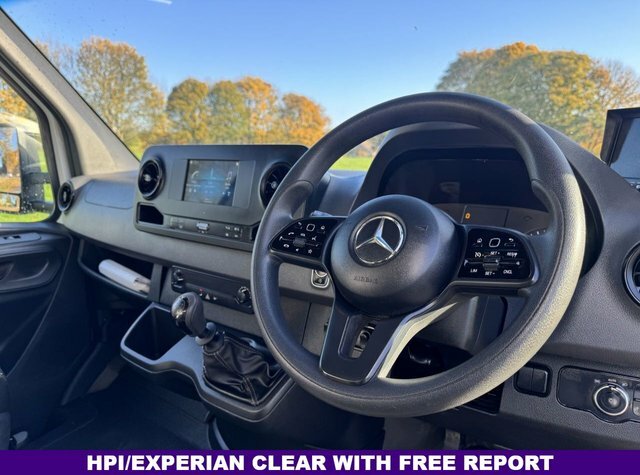Mercedes-Benz Sprinter 2.0 315Cdi 3.5T. Lwb Progressive Luton Box Van Eur YB22LVV White #6