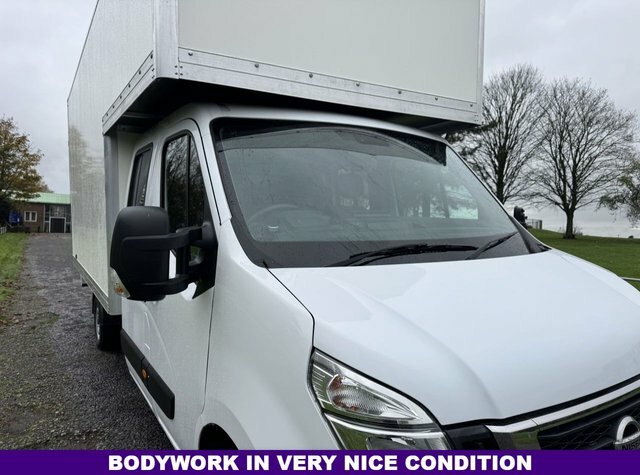 Nissan NV400 2.3Dci 3.5T. 7 Seat Luton Van A C Transit Sprinter White #3