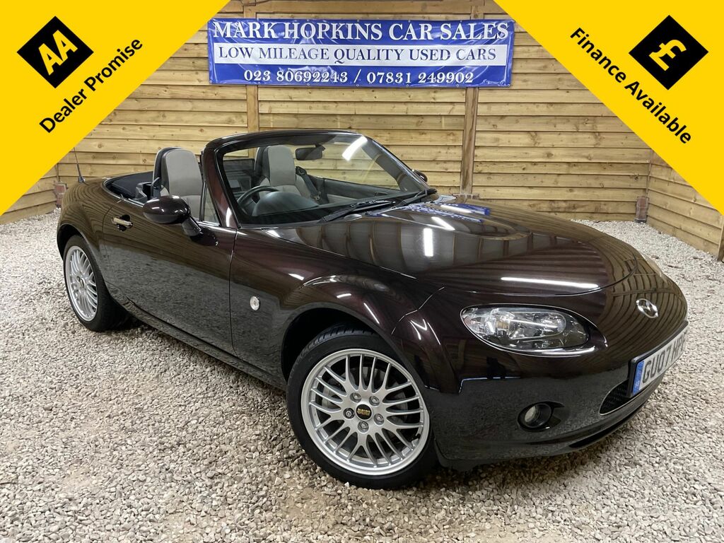 Mazda MX-5 Z Sport Roadster Red