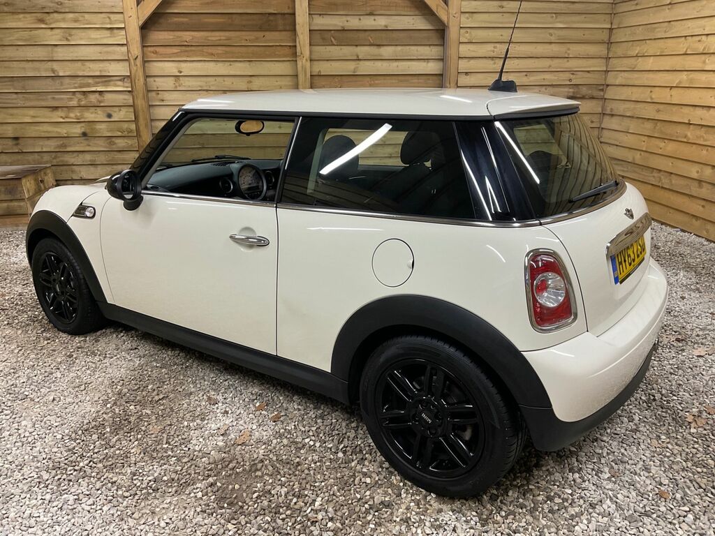 Mini Hatch One Baker Street Hatchback White #4