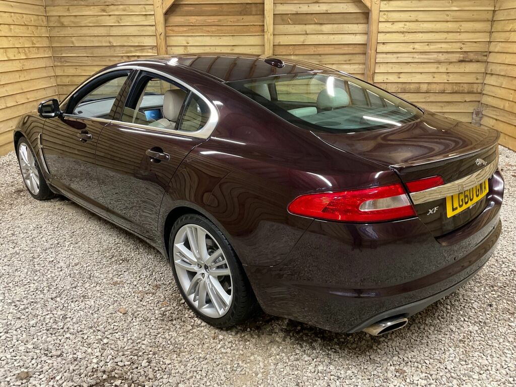 Jaguar XF S V6 Portfolio Saloon Red #5