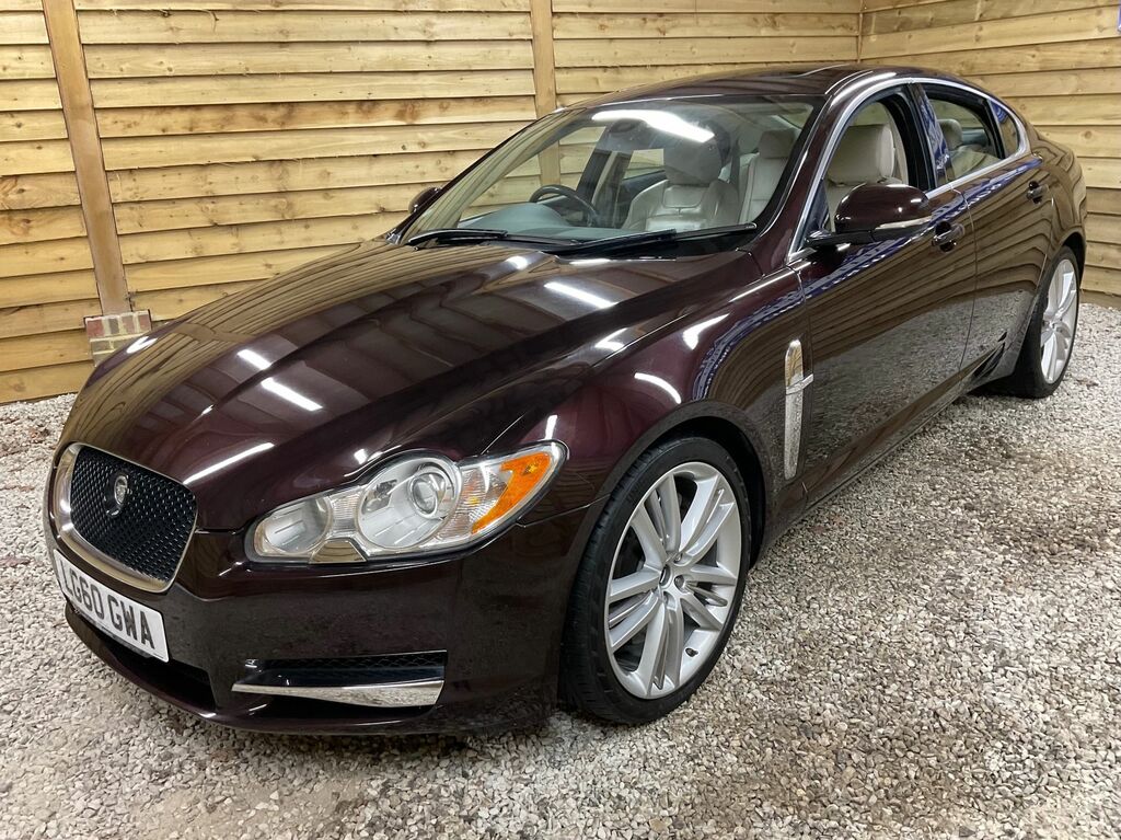Jaguar XF S V6 Portfolio Saloon Red #4