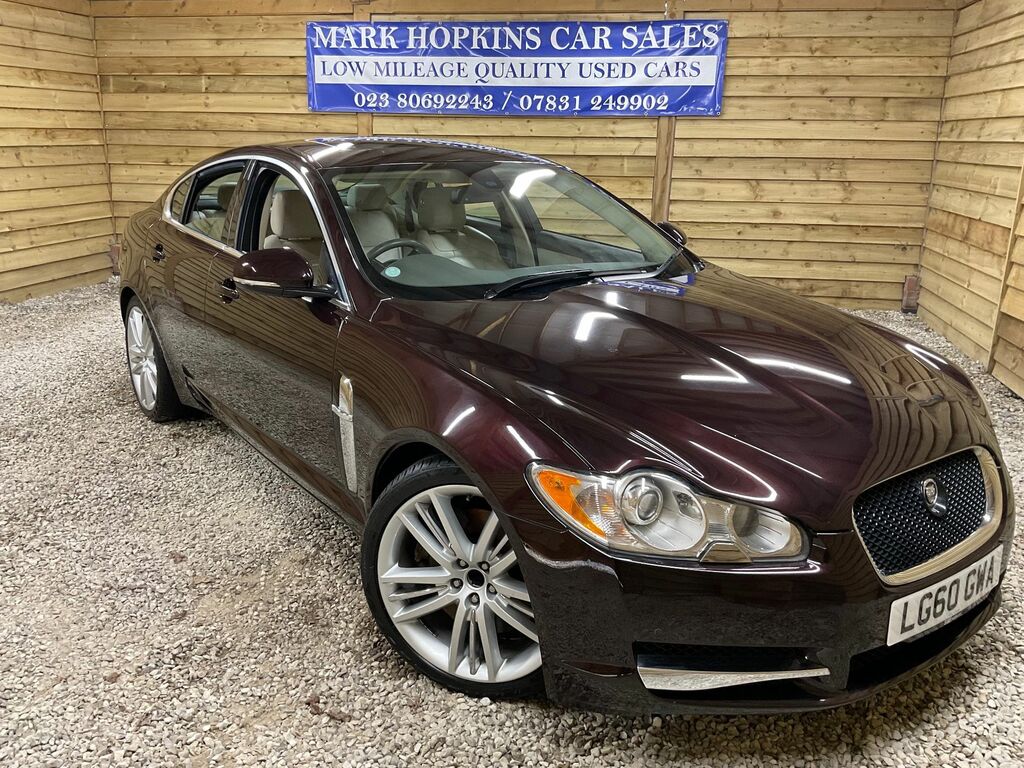 Jaguar XF S V6 Portfolio Saloon Red #2