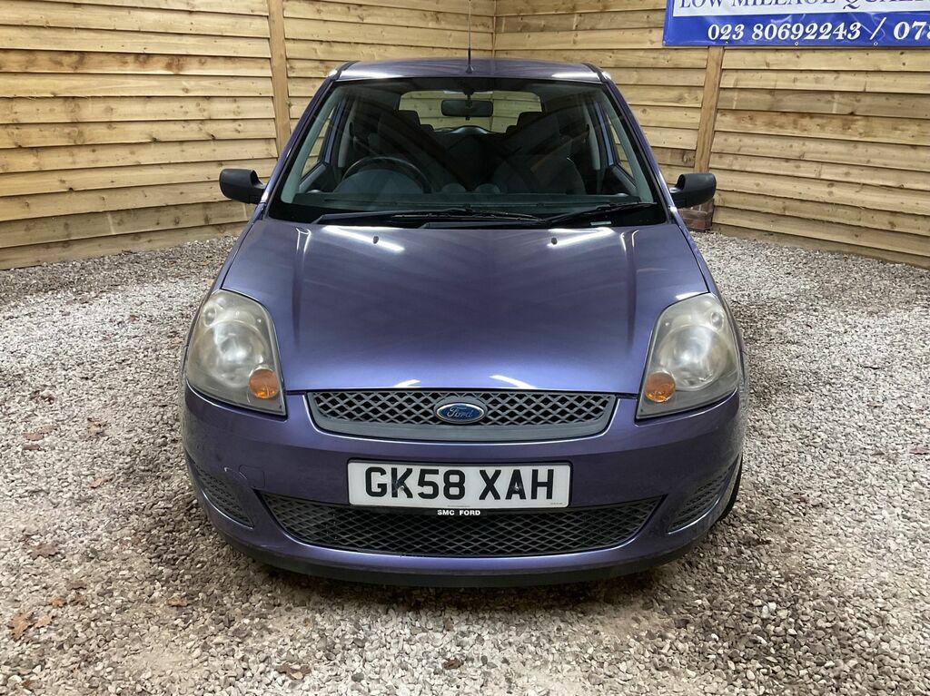 Ford Fiesta Style Hatchback Purple #2